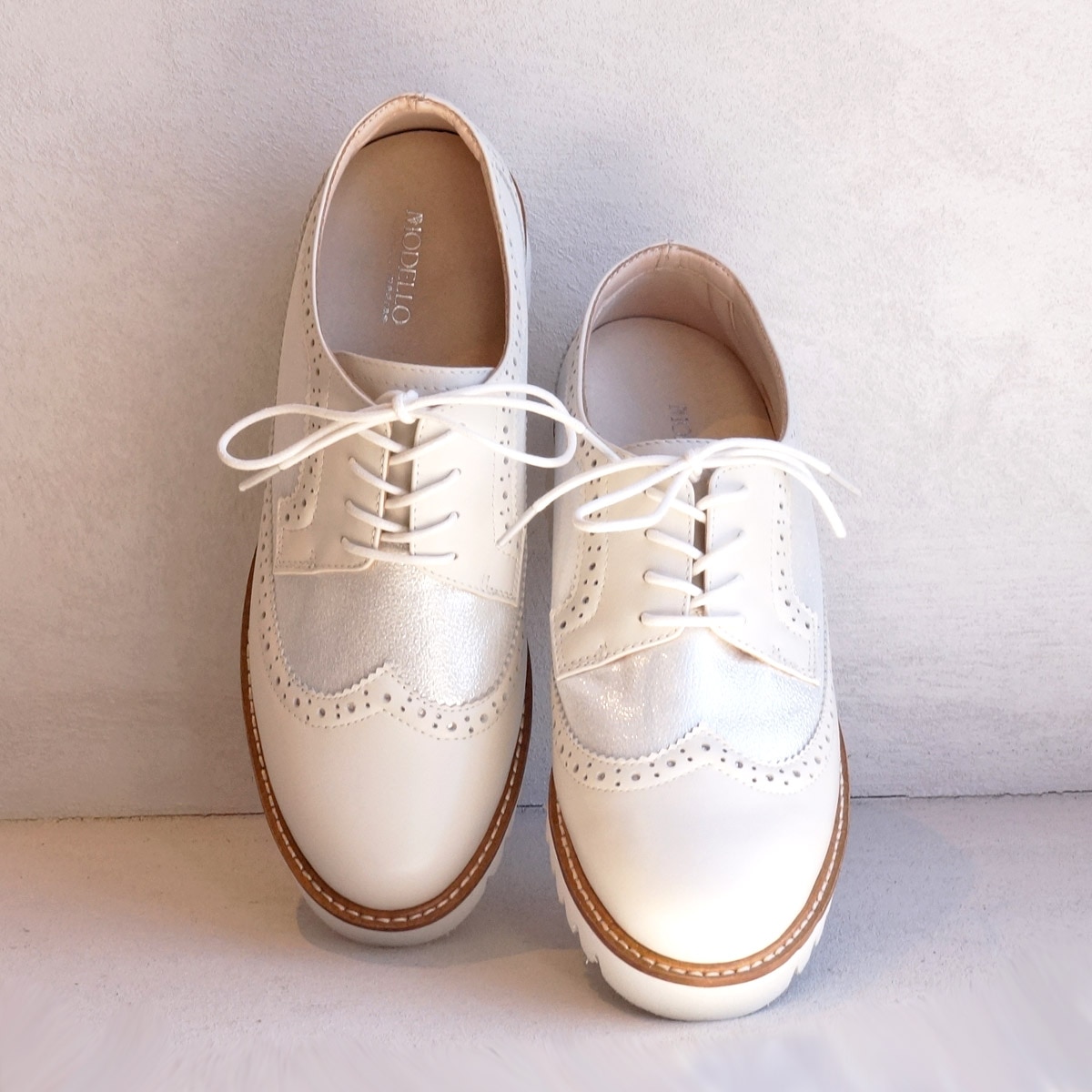 MODELLO 大人気の厚底レースアップシューズ　DML1906 WHITE/C 23.0
