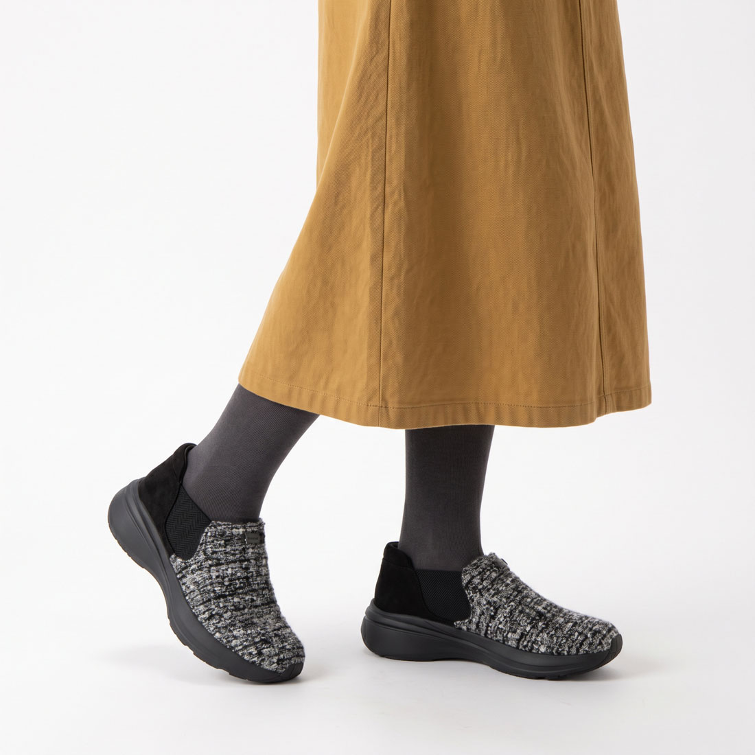 HIROKO KOSHINO FEMME シンプルなサイドゴアブーティ HRL5012 BLACK/C 23.0