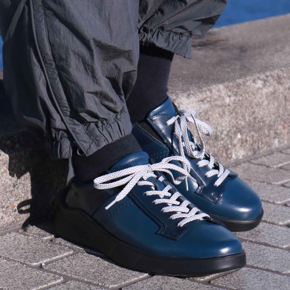 マドラス madras metaインソール搭載  ローカットスニーカー  M591MT NAVY 25.0