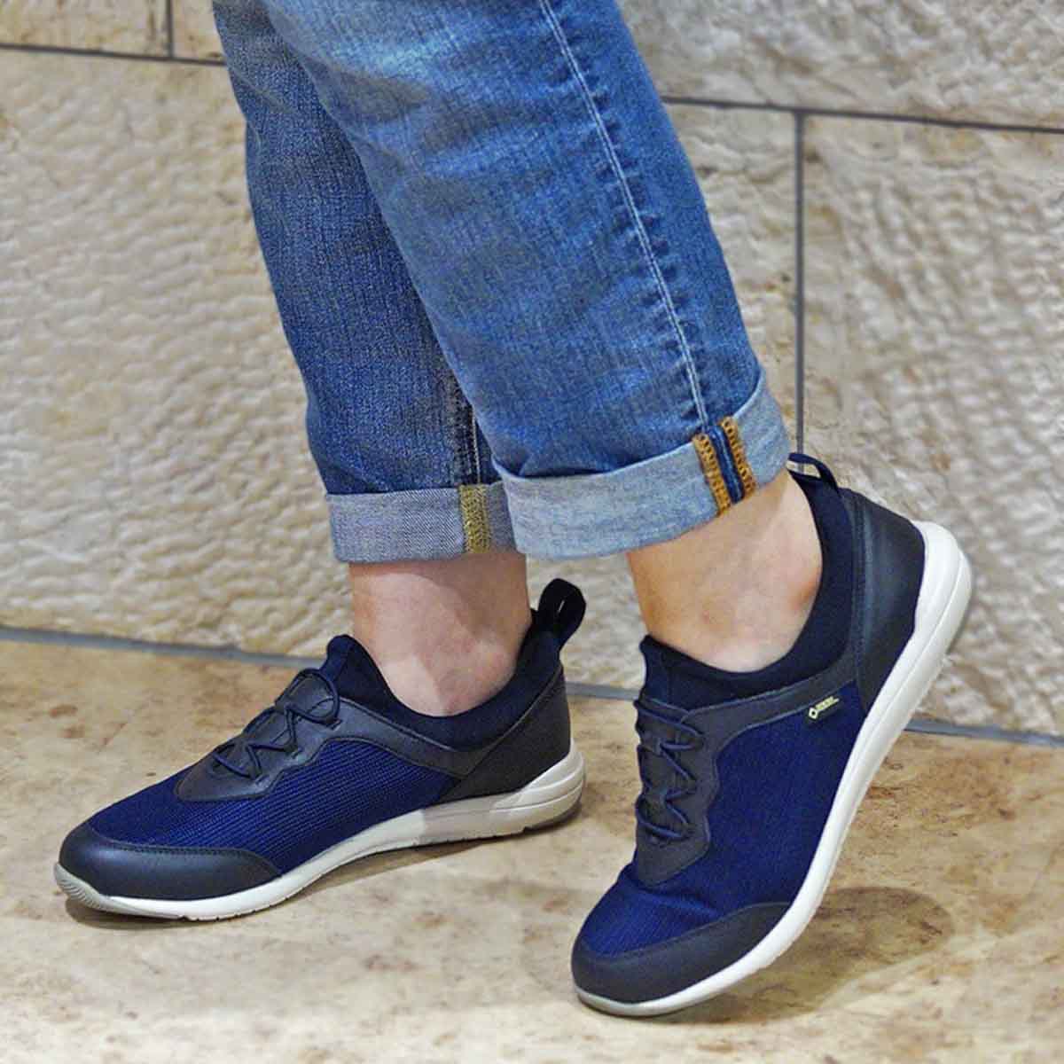 【GORE-TEX】マドラスウォーク madras Walk 「Recovery Shiatsu Insole」搭載で指圧効果により血行をよくする。 通勤快適  トラベルウォーキングにもお勧め！ 快適軽量スニーカー  MWL1004R NAVY 23.0