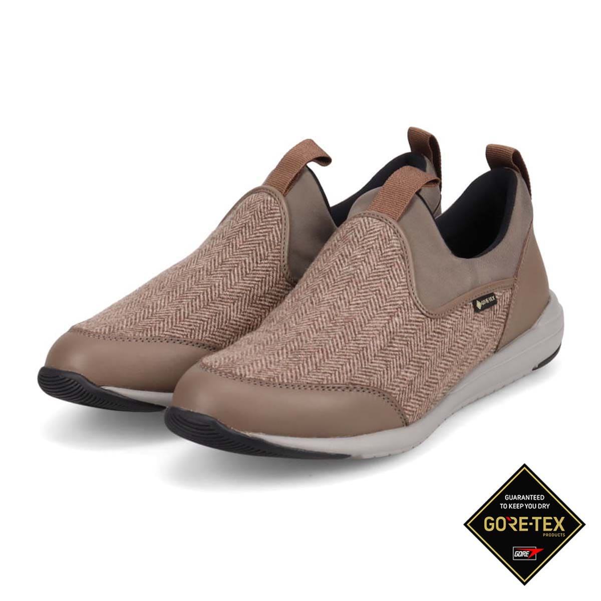 【GORE-TEX】 マドラスウォーク madras Walk スニーカー感覚で普段履きにもピッタリ！ さまざまなスタイルにも合う スリッポンスニーカー  MWL1006S OAK-TX 23