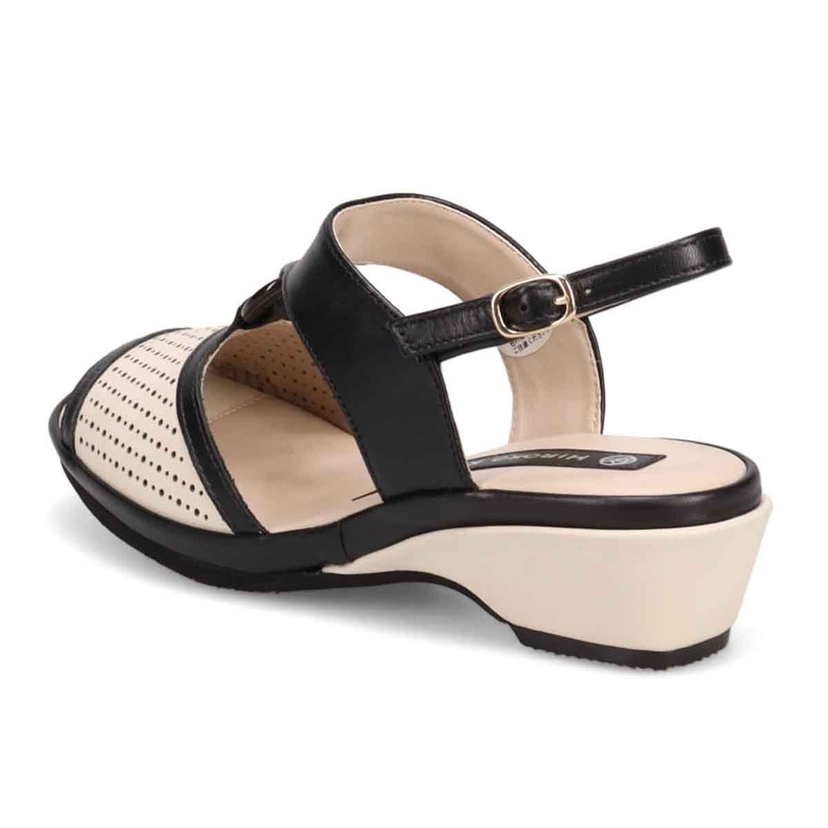 HIROKO KOSHINO バックストラップウェッジサンダル　HKL7528 IVORY/BLACK M　(23.0～23.5)