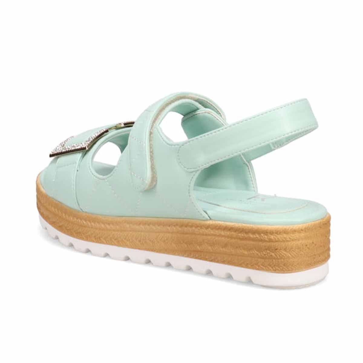 HIROKO KOSHINO FEMME モードなキルティングと輝くバックル。歩きやすさを兼ね備えたフットベッドサンダル　HRL6001 GREEN M　(23.0～23.5)