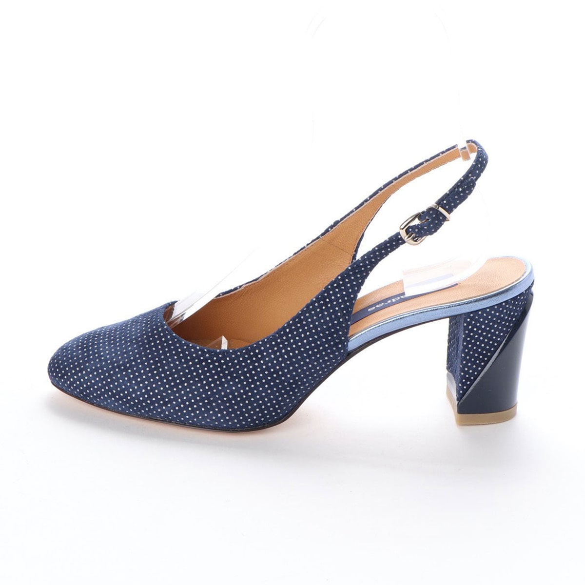 マドラス Madras 太めヒールとドット柄でおしゃれ度up 素材にこだわった バックストラップパンプス Mal1119 23 0 Ivory Pr ウィメンズ Madras マドラス公式サイト オンラインショップ 靴メーカー直営公式通販