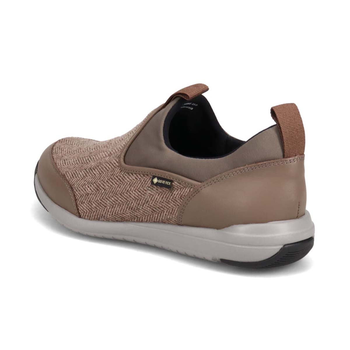 【GORE-TEX】 マドラスウォーク madras Walk スニーカー感覚で普段履きにもピッタリ！ さまざまなスタイルにも合う スリッポンスニーカー  MWL1006S OAK-TX 23