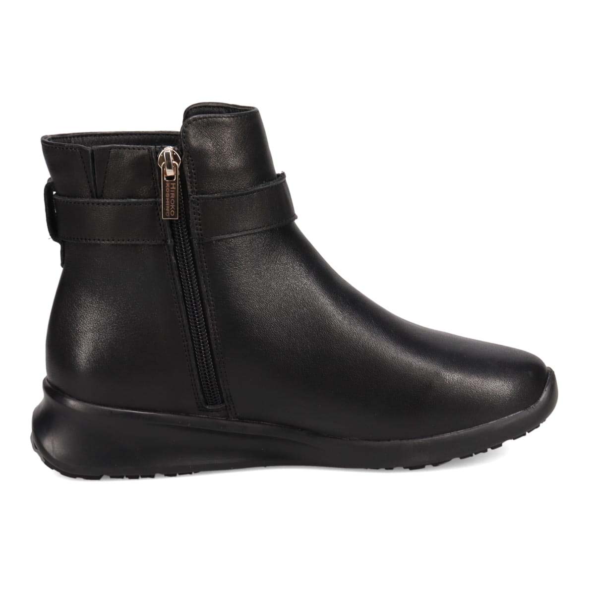 HIROKO KOSHINO 上質な牛革とブランドロゴが入った金具が高級感UP　ショートブーツ　HKL6207 BLACK 23.0