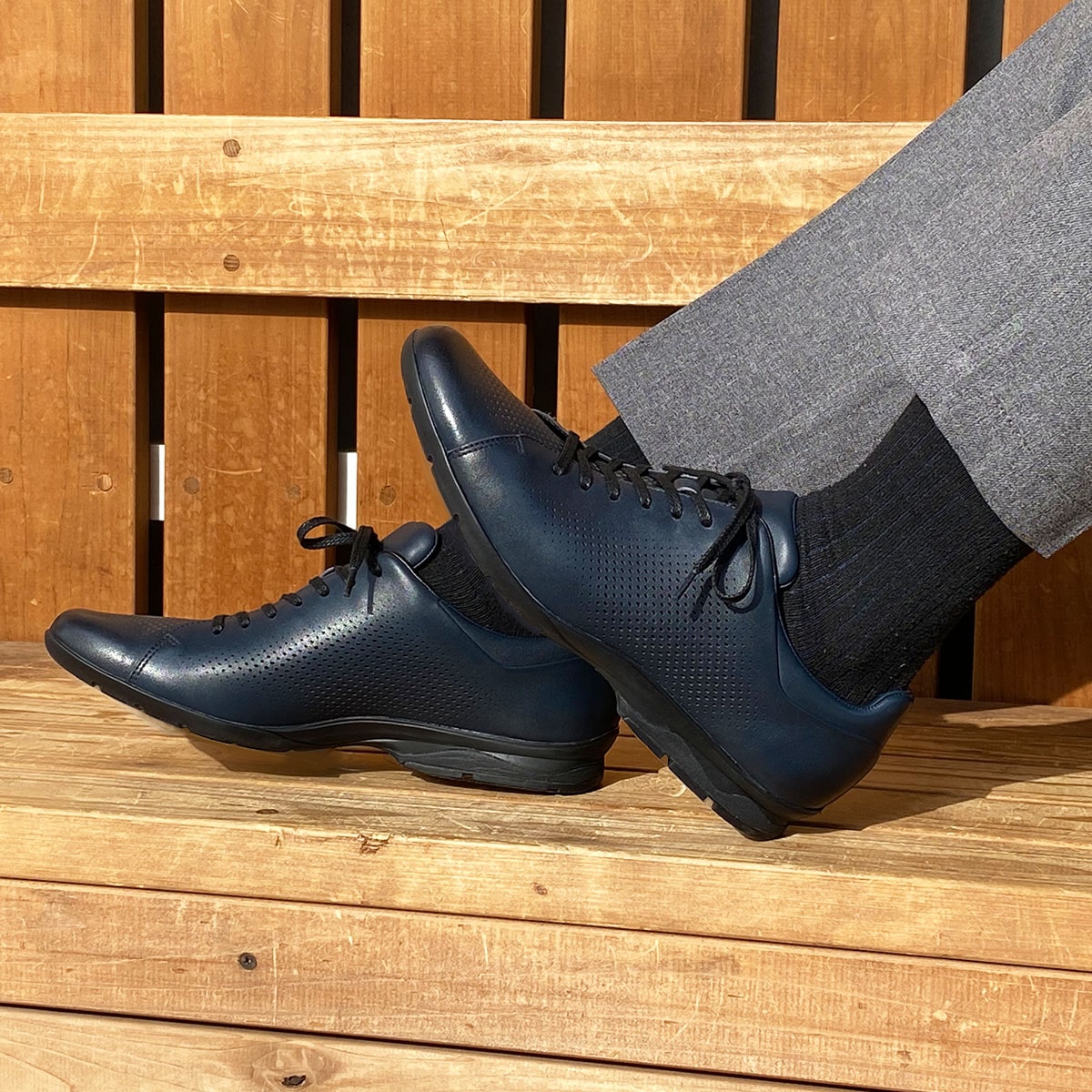 蒸れにくい クールビズスタイルの新提案 カジュアルレザーメッシュスニーカー Mwz0023 25 Black C メンズ Madras マドラス公式サイト オンラインショップ 靴メーカー直営公式通販