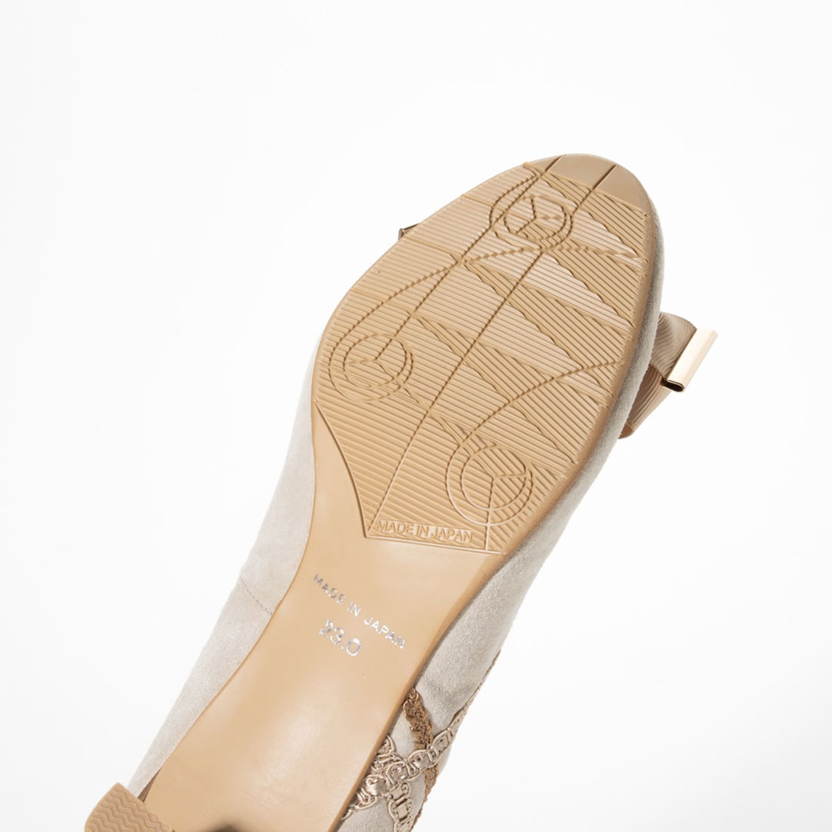 モデロ MODELLO サイドのレースが効いたリボンパンプス  DML1101 BEIGE 23.0