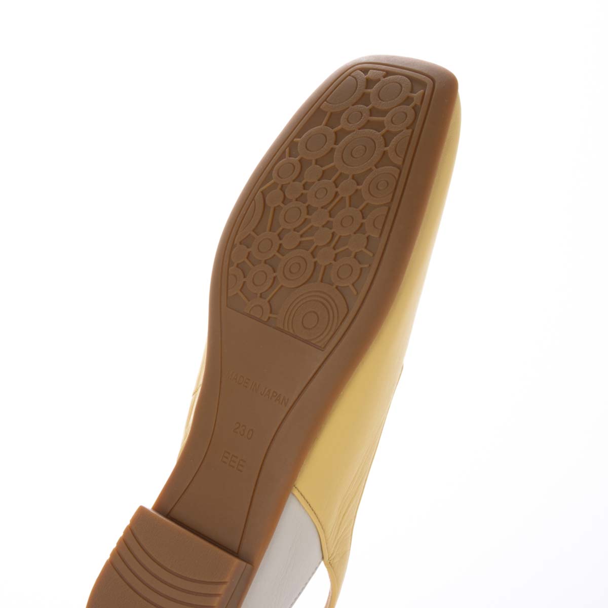 HIROKO KOSHINO バックストラップレザーパンプス　HKL3634 YELLOW 23.0