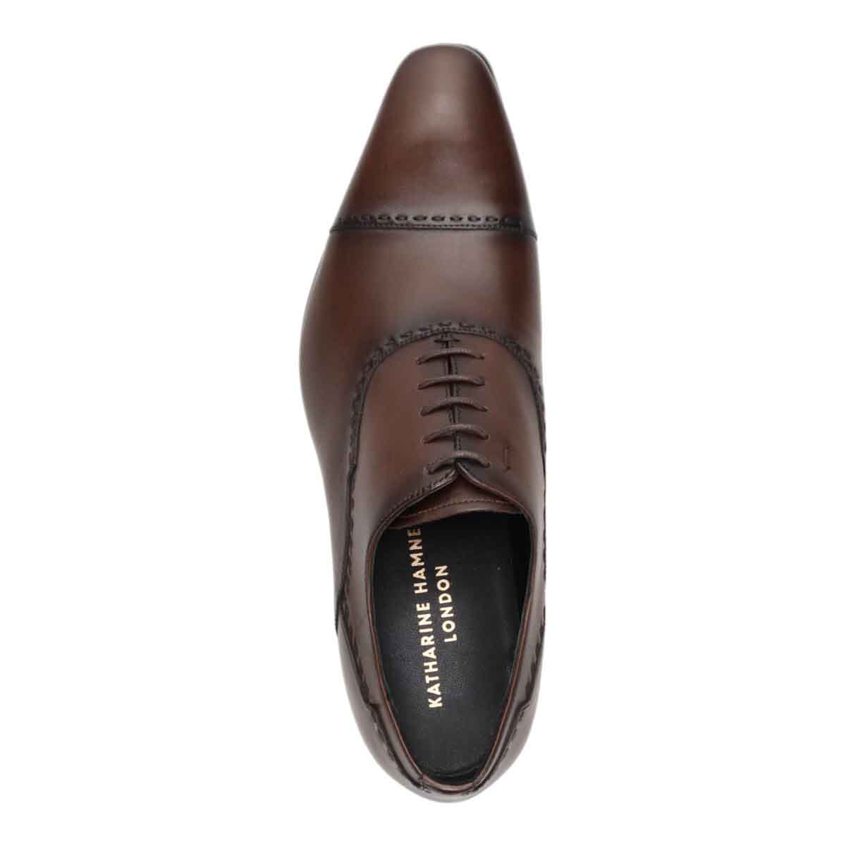 KATHARINE HAMNETT LONDON　ロングノーズ・ストレートチップビジネスシューズ　31683 D-BROWN 25.0