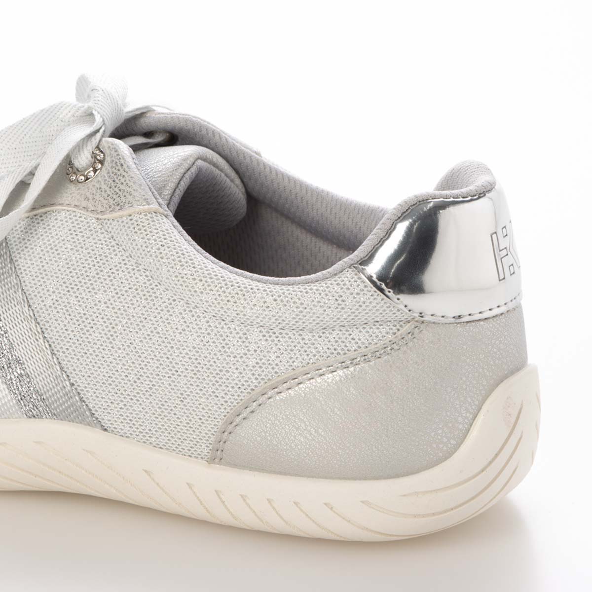 HIROKO KOSHINO FEMME キラキラ輝くメッシュに心躍る。バレエスニーカー　HRL7000 SILVER 23.0