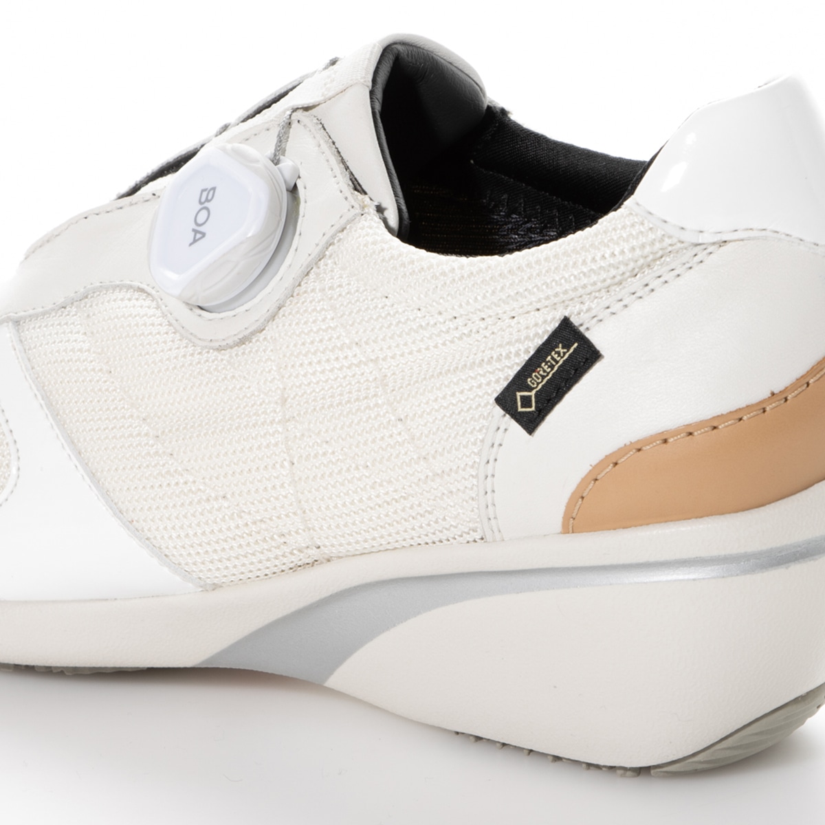 Gore Tex マドラスウォーク Madras Walk 脱ぎ履きが非常に楽な Boaシステム を搭載したヒールスニーカー Mwl1007 23 Red ウィメンズ Madras マドラス公式サイト オンラインショップ 靴メーカー直営公式通販