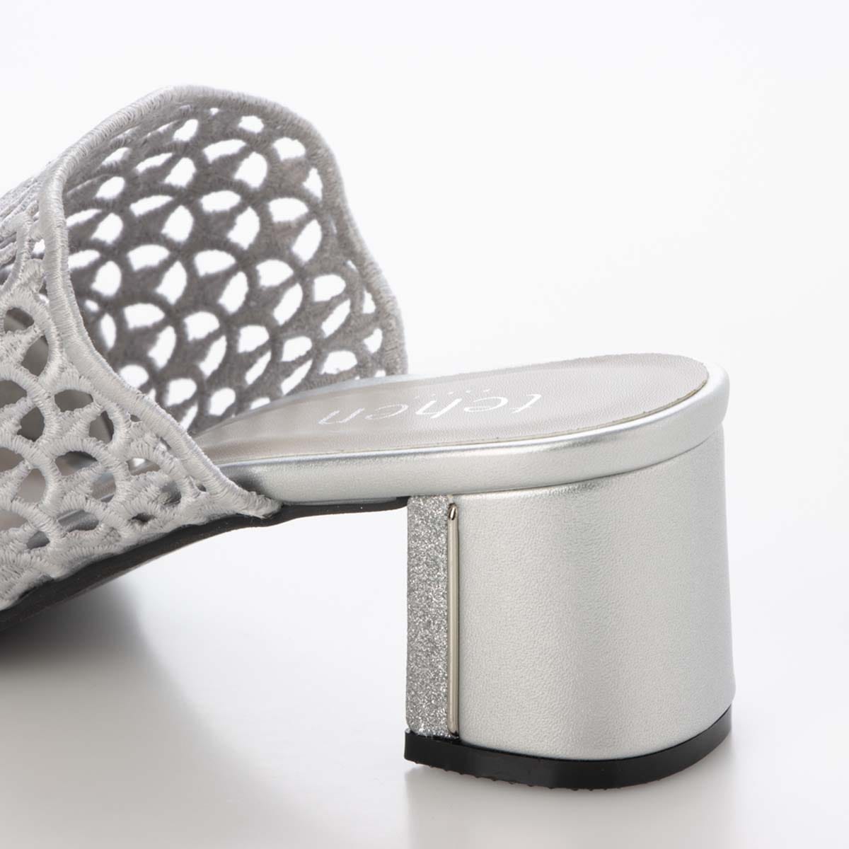 テーン tehen 大人の抜け感を演出する編み込みデザイン。歩きやすさと品格を兼ね備えた5cmヒール。ミュールサンダル　TN6711 SILVER 23.0