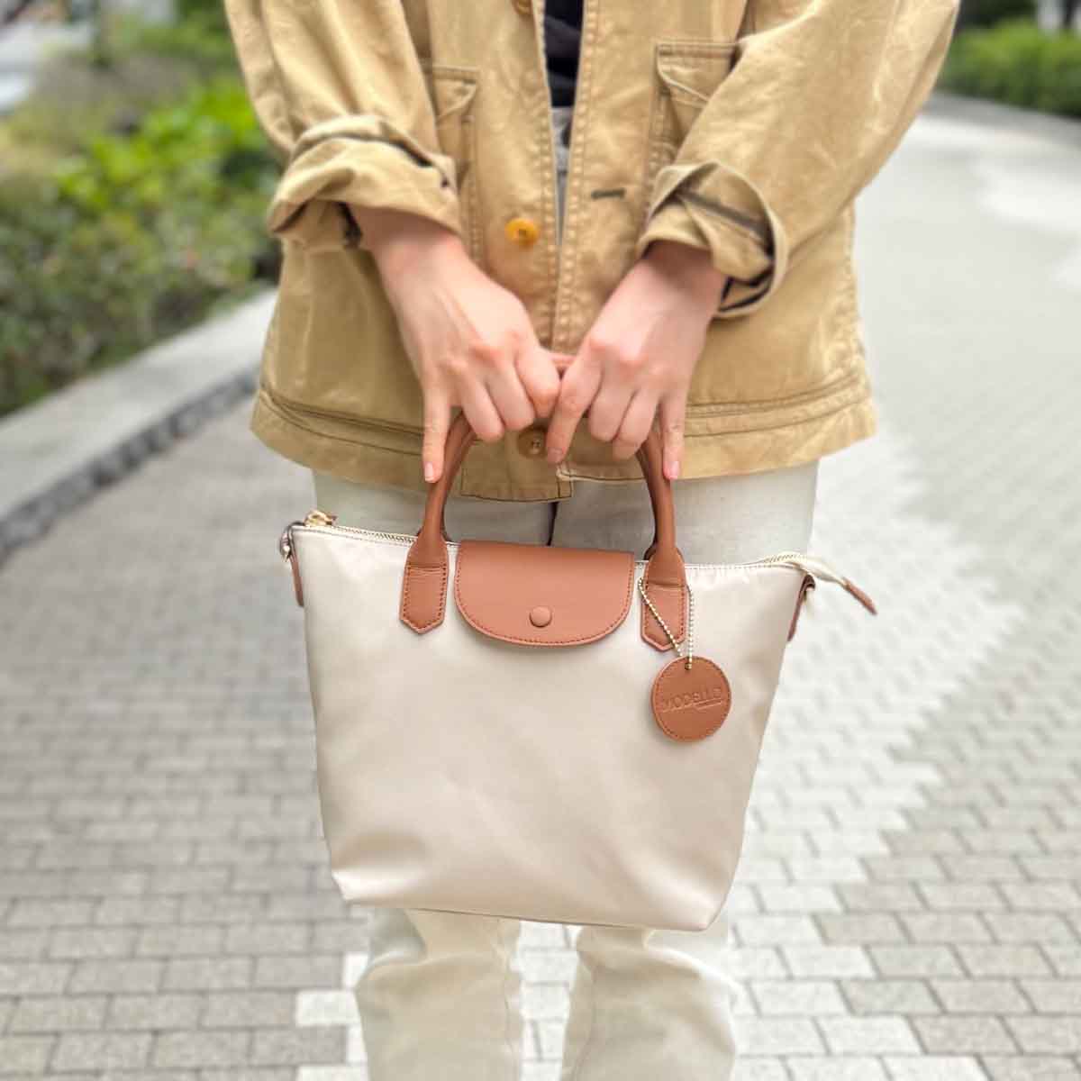 モデロ MODELLO　【王道キレイめ】2WAY高機能デイリーナイロントートバッグ　DMLB401 L-BEIGE FREE