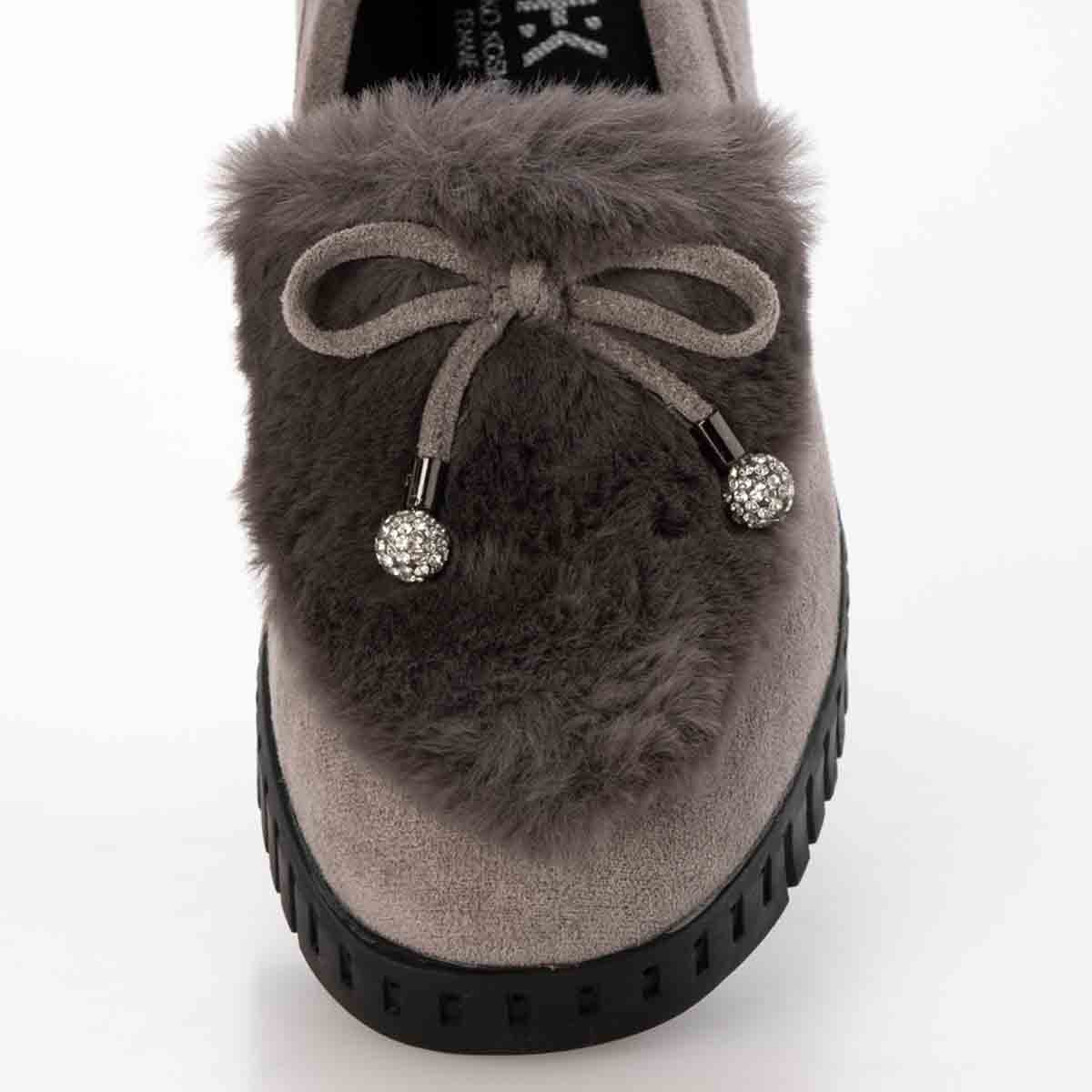 HIROKO KOSHINO FEMME フェイクファーとラインストーンボールが大人可愛いモカシン HRL2033 GRAY 23.0