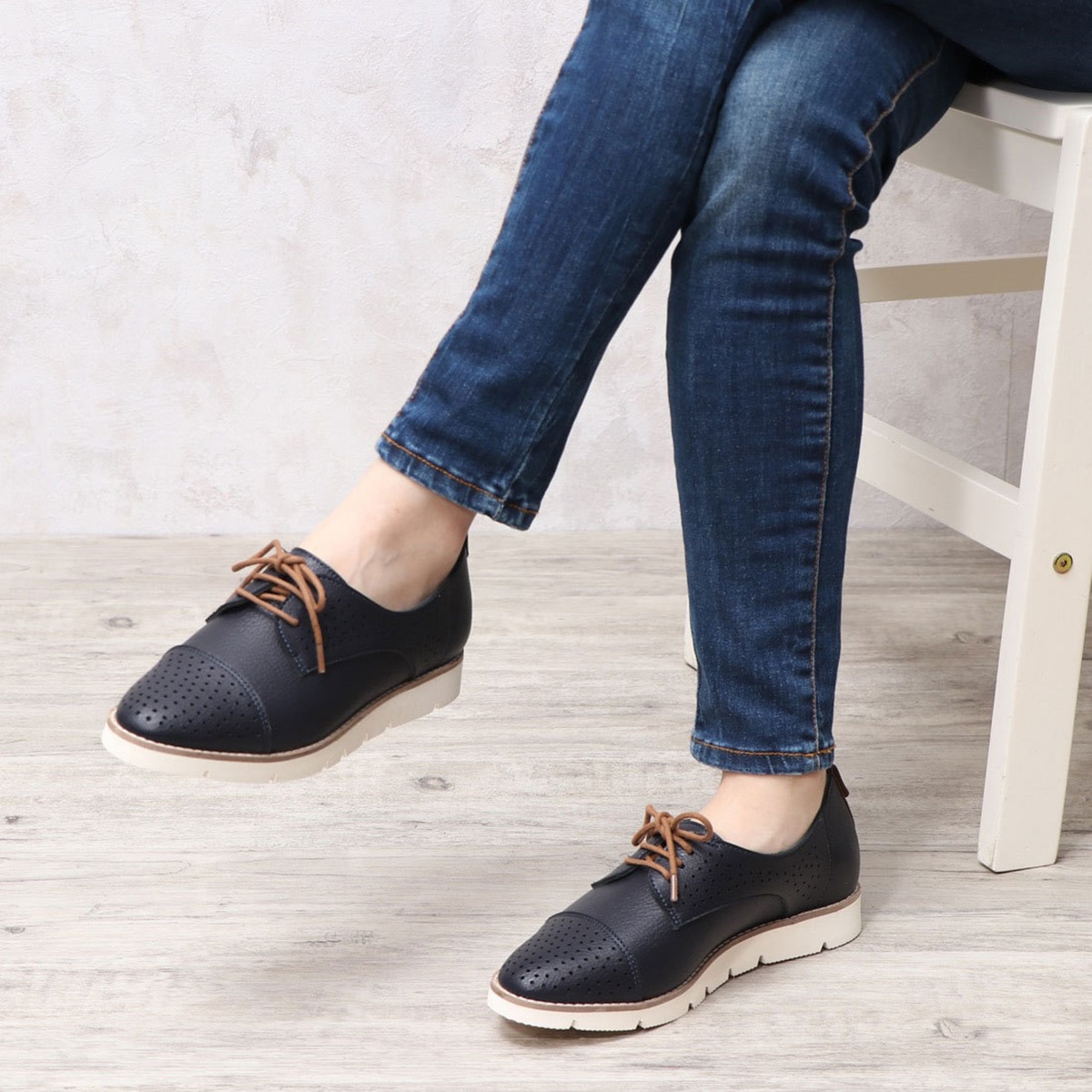 9 17 9 26 オンラインショップ限定価格 テーン カジュアル Tehen Casual パンチングが涼しげなマニッシュレースアップシューズ Tnc1005 23 Navy ウィメンズ Madras マドラス公式サイト オンラインショップ 靴メーカー直営公式通販 9 17 9 26 オンラインショップ限定価格 テーン カジュアル Tehen Casual パンチングが涼しげなマニッシュレースアップシューズ Tnc1005 23 Navy ウィメンズ Madras マドラス公式サイト オンラインショップ 靴メーカー直営公式通販