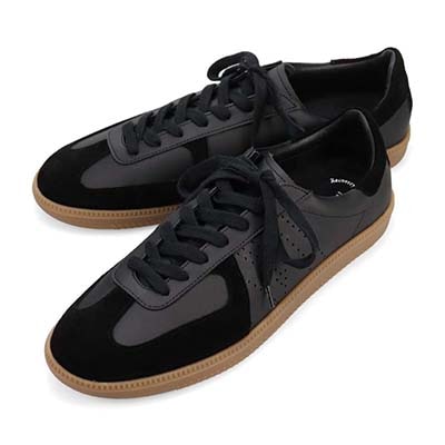 モデロ MODELLO 「リカバリーインソール」搭載で指圧効果により血行を115％促進。カジュアルスニーカー　DM10R