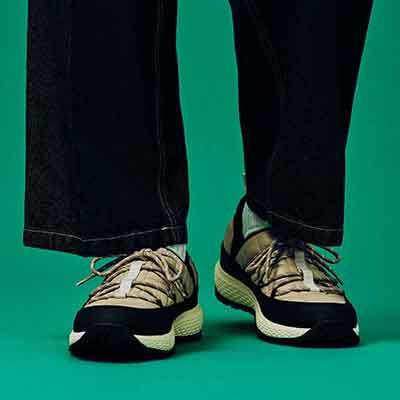 モデロMODELLO「RecoveryShiatsu Insole」搭載で指圧効果により血行をよくする。防水 カジュアルナイロンスニーカー DM2755R