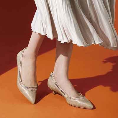 モデロ MODELLO ポインテッドトゥ・チュールパンプス  DML1923