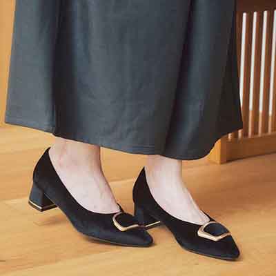 モデロ MODELLO 「Recovery Shiatsu Insole」搭載で指圧効果により血行をよくする。ポインテッドパンプス DML5505R
