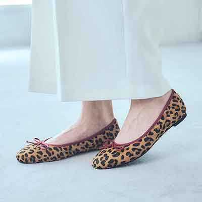 モデロ MODELLO 「Recovery Shiatsu Insole」搭載で指圧効果により血行を115％促進。【撥水仕様】 0.5ｃｍヒール バレエシューズ  DML8814R