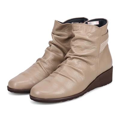 HIROKO KOSHINO キレイ目シルエット 柔らか素材 ショートブーツ   HKL4633