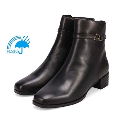 HIROKO KOSHINO 上質な羊革と足首の金具で高級感UP　ショートブーツ　HKL8006