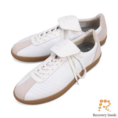 ランバンオンブルー LANVIN en Bleu 「リカバリーインソール」搭載で指圧効果により血行を115%促進。レースアップカジュアルスニーカー LB5241XR