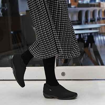 【GORE-TEX×防滑】madras Walk「Recovery Shiatsu Insole」搭載　指圧効果により血行をよくする。スクエアトゥスリッポンシューズ MWL4071R