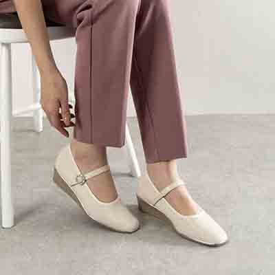 テーン tehen 柔らかアッパーのビジューバックル メリージェーンパンプス TN4027