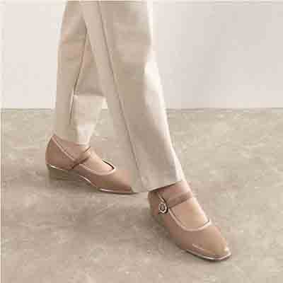 テーン tehen 柔らかアッパーのビジューバックル メリージェーンパンプス TN4027